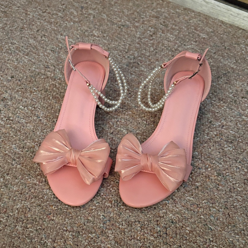 Pink Bow and Pearl Heels